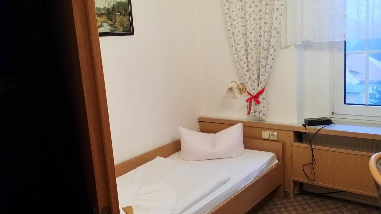 Kurhaus Jonsdorf Hotell Exteriör bild